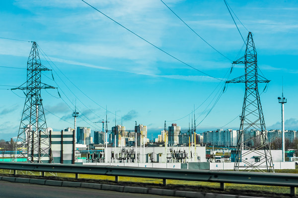 伊拉克武装组织：若美国介入伊以冲突 将封锁霍尔木兹海峡和曼德海峡